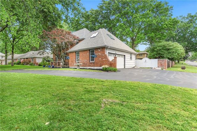 4345 Dover Avenue, Independence, MO 64055