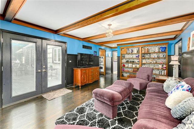 4345 Dover Avenue, Independence, MO 64055