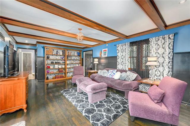 4345 Dover Avenue, Independence, MO 64055