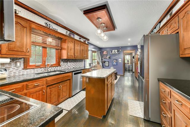 4345 Dover Avenue, Independence, MO 64055