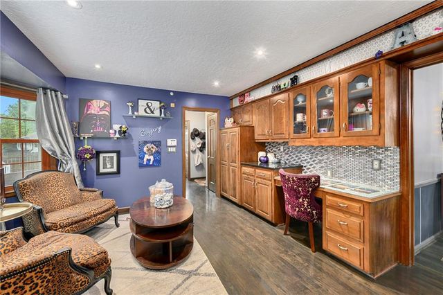4345 Dover Avenue, Independence, MO 64055