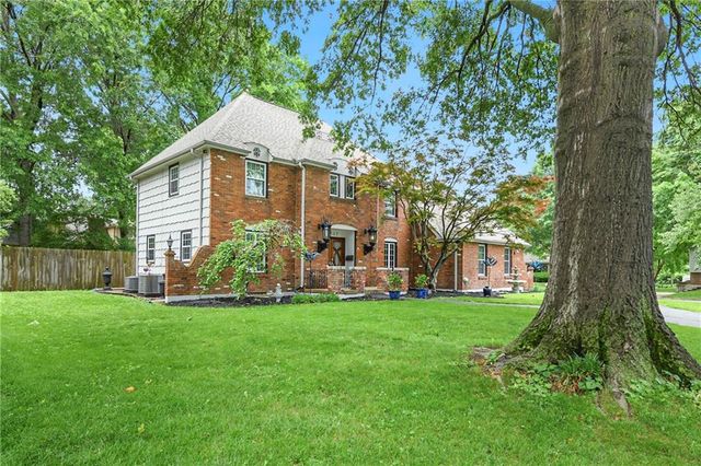 4345 Dover Avenue, Independence, MO 64055