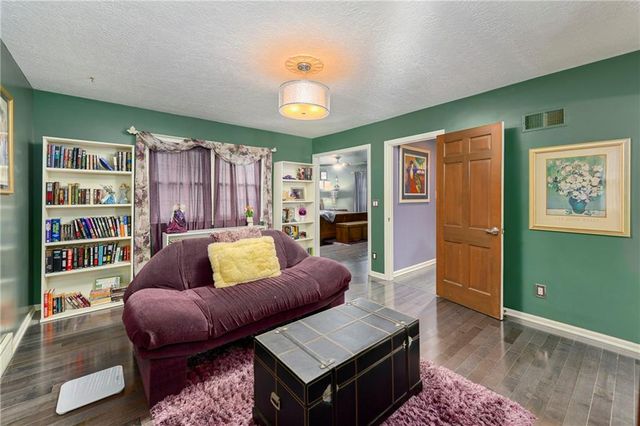 4345 Dover Avenue, Independence, MO 64055