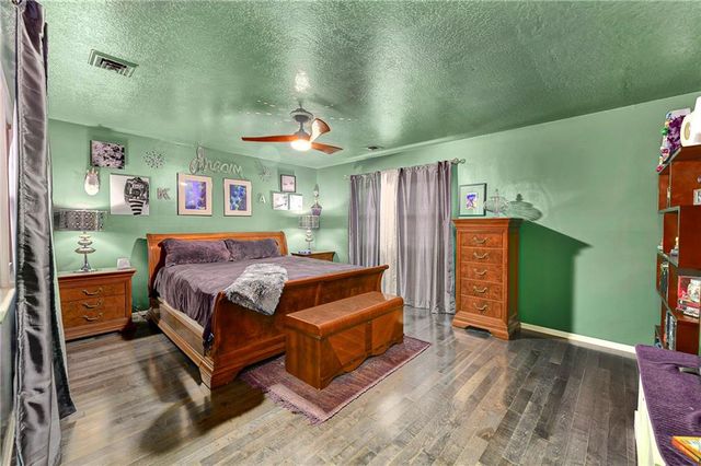 4345 Dover Avenue, Independence, MO 64055