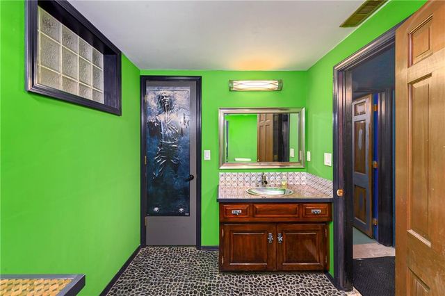 4345 Dover Avenue, Independence, MO 64055