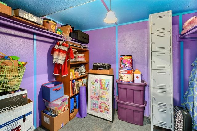 4345 Dover Avenue, Independence, MO 64055