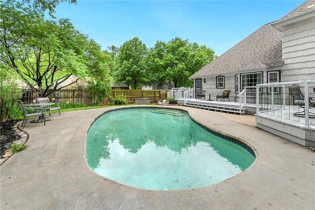 4345 Dover Avenue, Independence, MO 64055