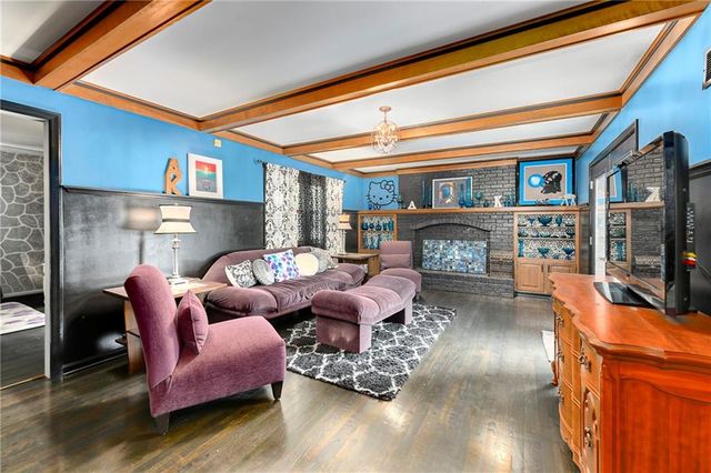 4345 Dover Avenue, Independence, MO 64055