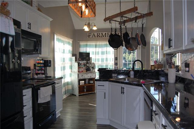 1129 Jefferson Walk Cir, Jefferson, GA 30549