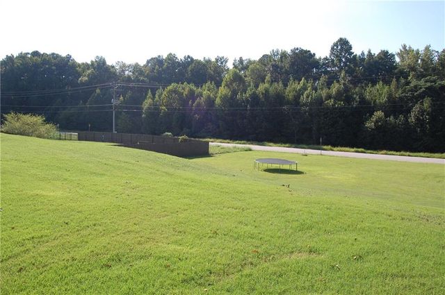 1129 Jefferson Walk Cir, Jefferson, GA 30549