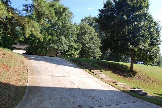 1129 Jefferson Walk Cir, Jefferson, GA 30549