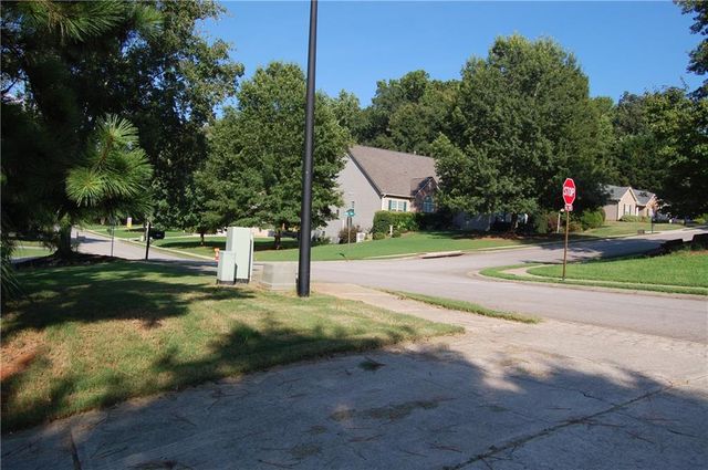 1129 Jefferson Walk Cir, Jefferson, GA 30549