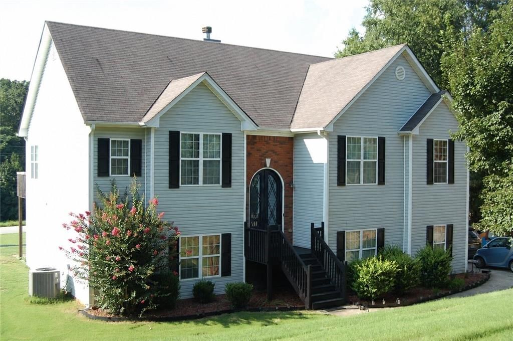 1129 Jefferson Walk Cir, Jefferson, GA 30549