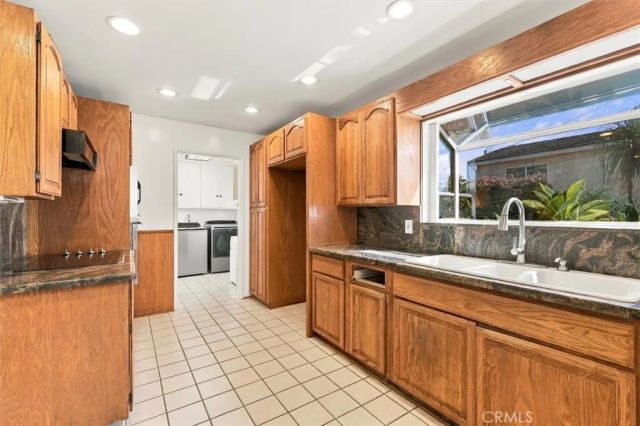 1952 W 233rd St, Torrance, CA 90501