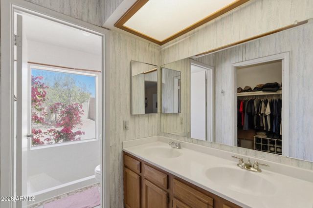 232 W VILLA MARIA Drive, Phoenix, AZ 85023