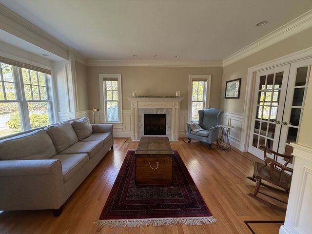 65 Denton Rd, Wellesley, MA 02482