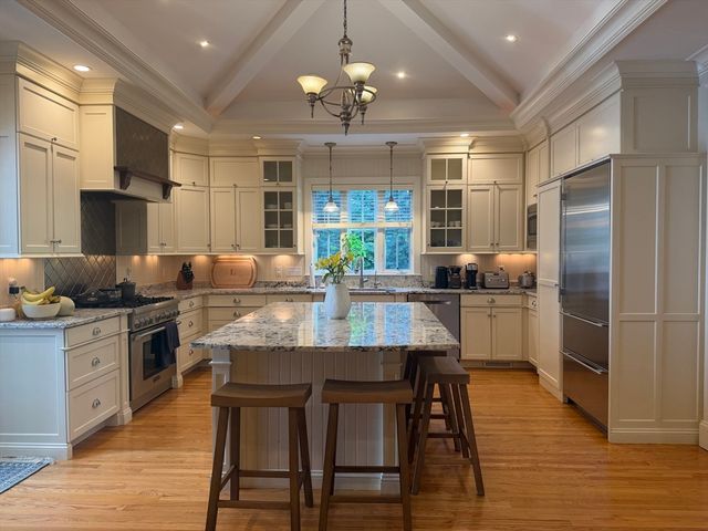 65 Denton Rd, Wellesley, MA 02482