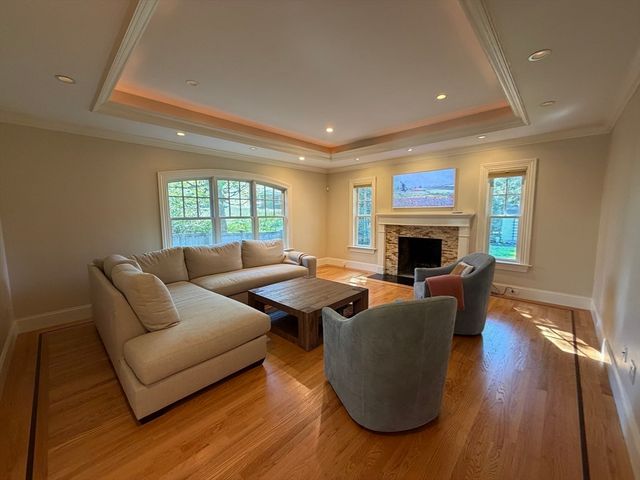 65 Denton Rd, Wellesley, MA 02482