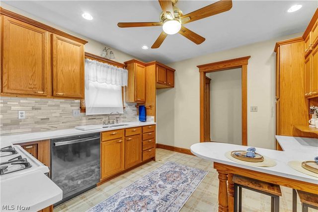 238 Princeton Avenue, Elyria, OH 44035