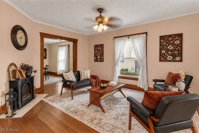 238 Princeton Avenue, Elyria, OH 44035