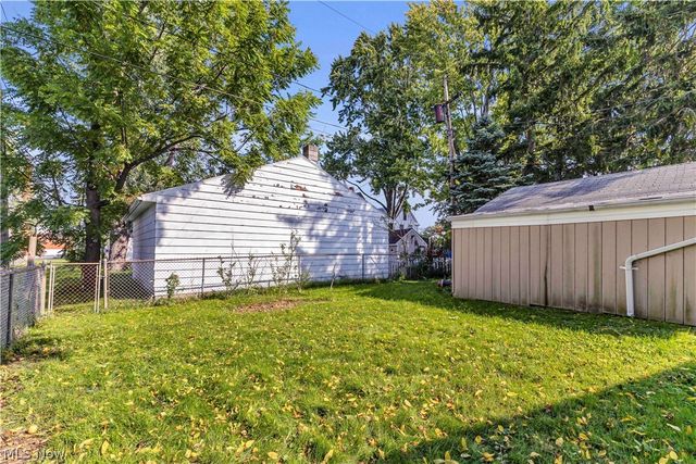 238 Princeton Avenue, Elyria, OH 44035