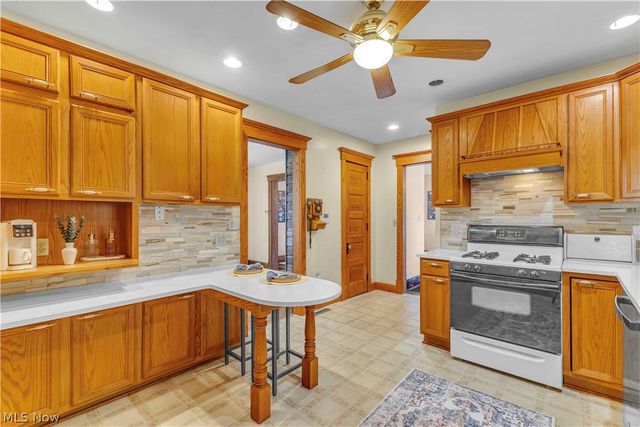 238 Princeton Avenue, Elyria, OH 44035