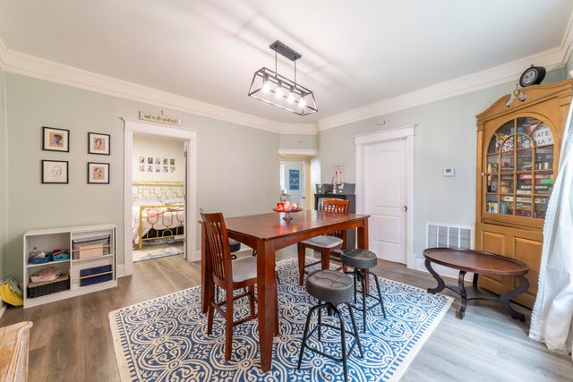 529 Lake Street, Hobart, IN 46342