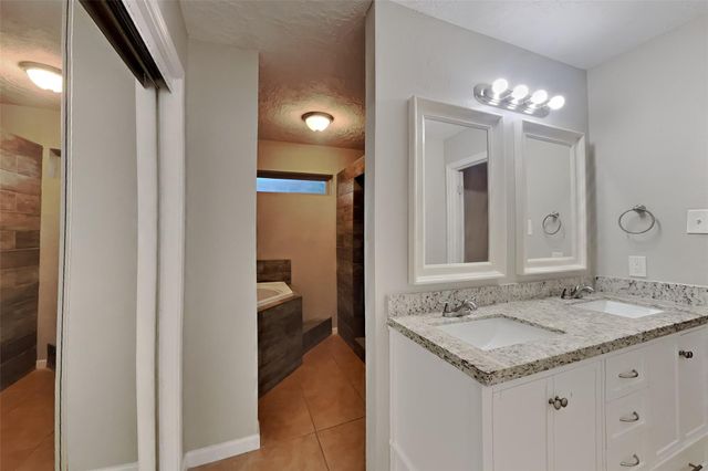 15219 Cabots Landing Drive, Houston, TX 77084