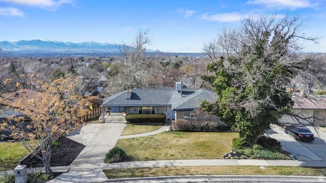 8492 S FAYEWAY DR, Sandy, UT 84094