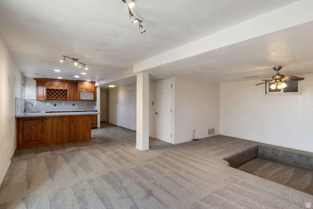 8492 S FAYEWAY DR, Sandy, UT 84094