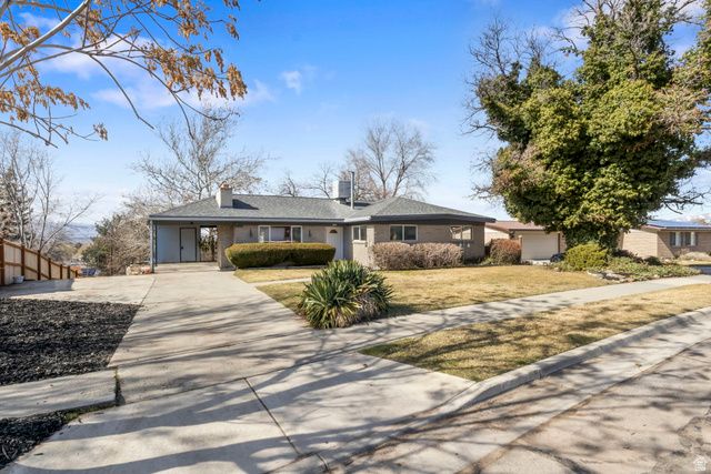8492 S FAYEWAY DR, Sandy, UT 84094