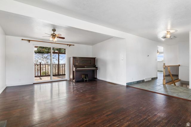 8492 S FAYEWAY DR, Sandy, UT 84094