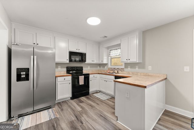 175 Waterford Glen Drive, Lula, GA 30554