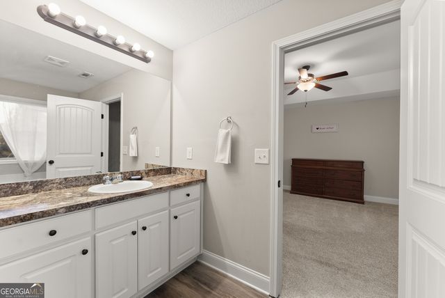 175 Waterford Glen Drive, Lula, GA 30554