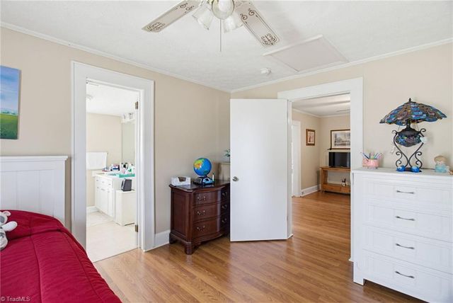 609 Dobson Street, Kernersville, NC 27284
