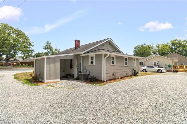 609 Dobson Street, Kernersville, NC 27284