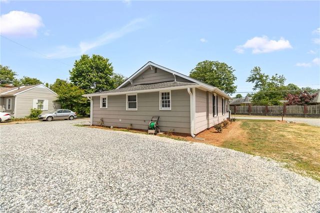 609 Dobson Street, Kernersville, NC 27284