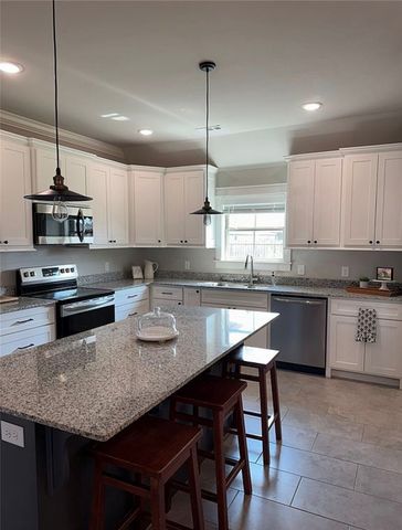 1908 E Endura Park Drive, Siloam Springs, AR 72761