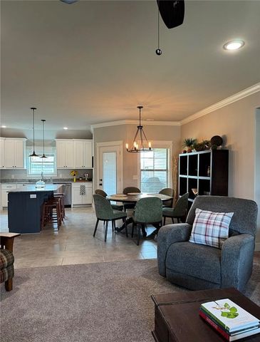 1908 E Endura Park Drive, Siloam Springs, AR 72761