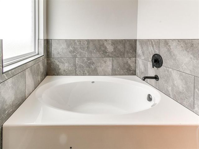 14213 Giverny Avenue, Yukon, OK 73099