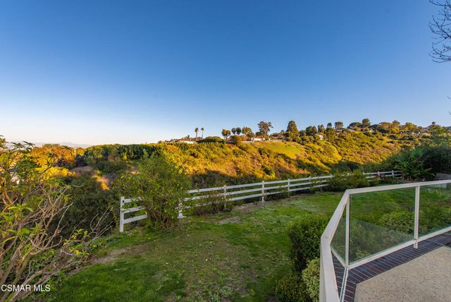 27024 Sunnyridge Road, Palos Verdes Peninsula, CA 90274