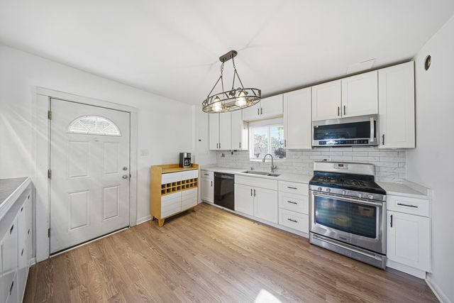 3114 Elm Street, Franklin Park, IL 60131