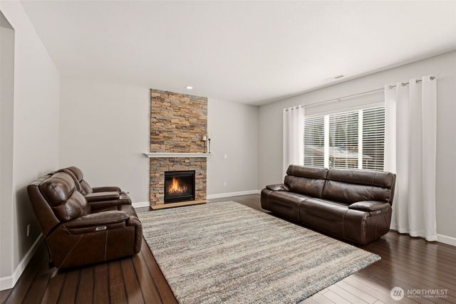 11021 180th Avenue Ct E, Bonney Lake, WA 98391