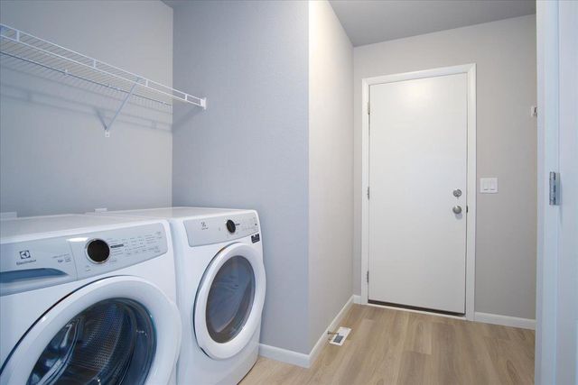 2167 Autumn Lake Parkway, Madison, WI 53718