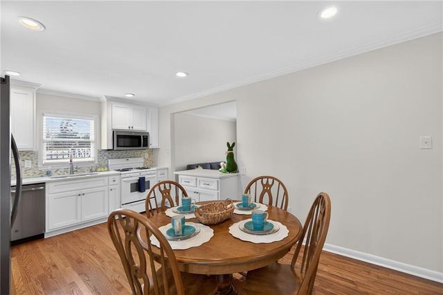 190 Chestnut NE Street, Fairburn, GA 30213