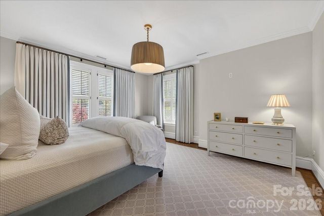 700 Queens Road, Charlotte, NC 28207