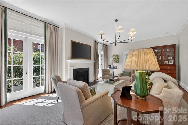 700 Queens Road, Charlotte, NC 28207