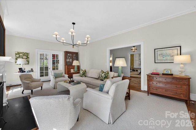 700 Queens Road, Charlotte, NC 28207