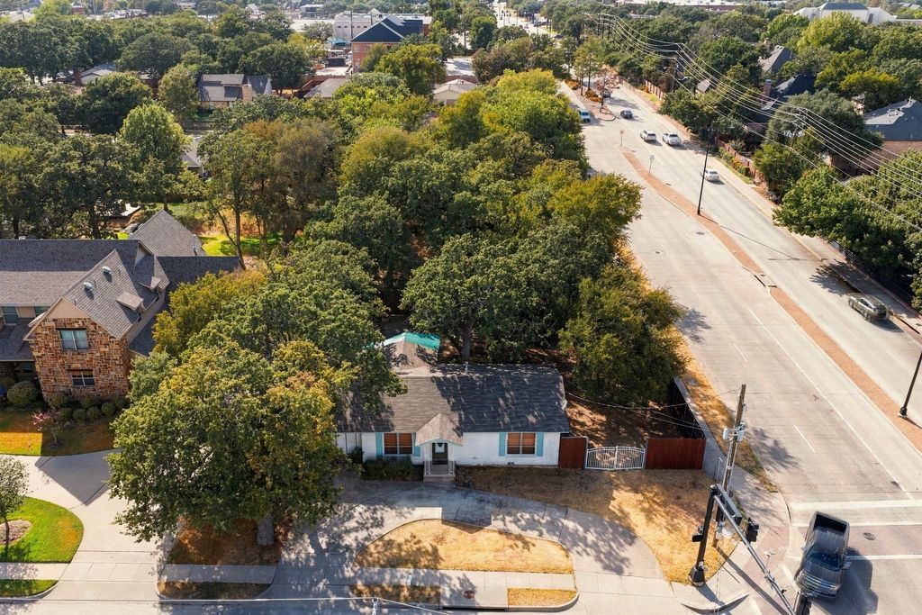 101 S Heartz Road, Coppell, TX 75019 — photo 2