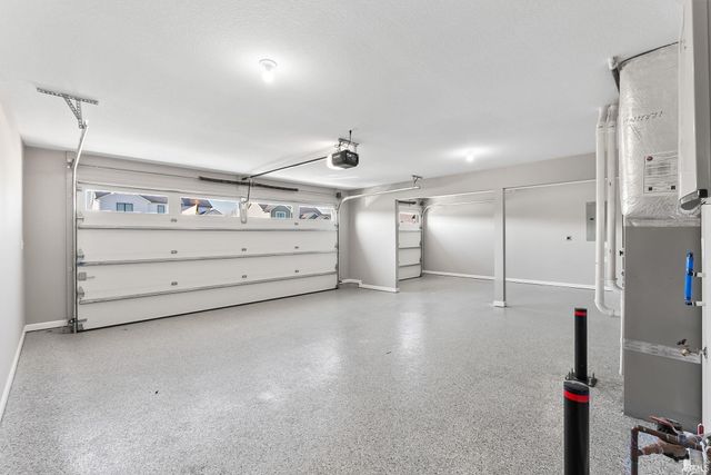 1410 Bear Hollow Drive, Huntertown, IN 46748